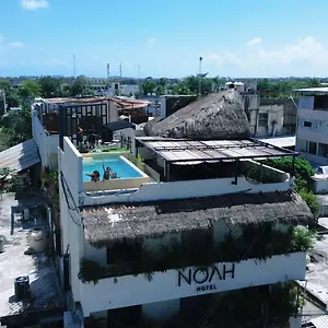 Noah Tulum Pueblo